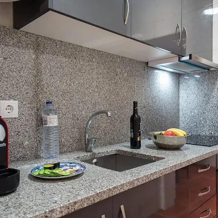 With Riverview & Terrace & Ac- 5min To Porto